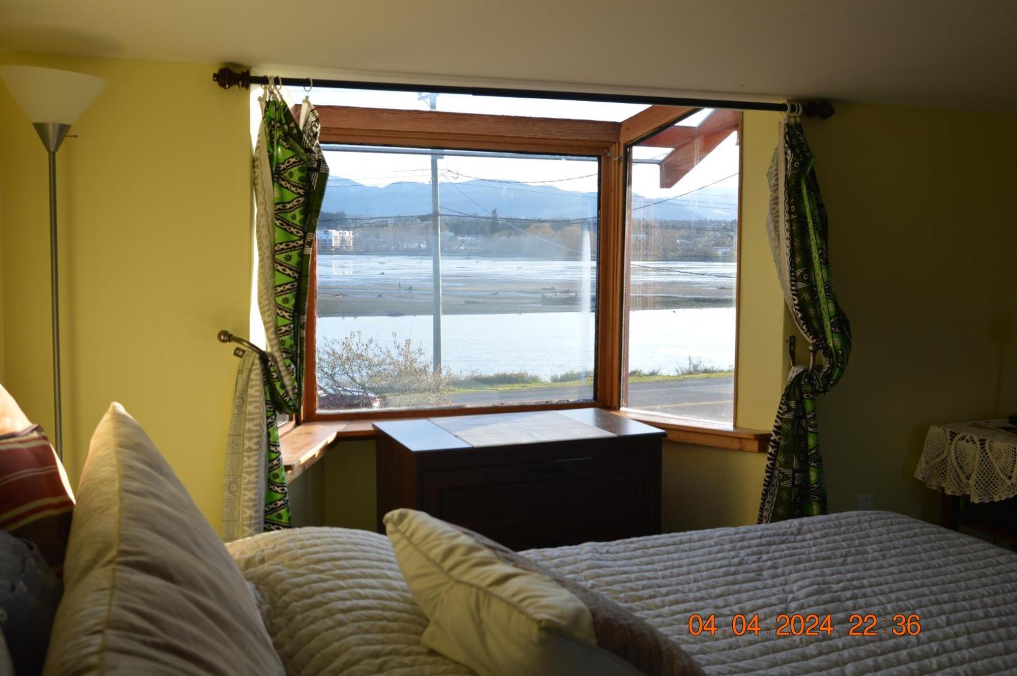 Estuary House Reflexology B&B กูร์เตอเนย์ ภายนอก รูปภาพ