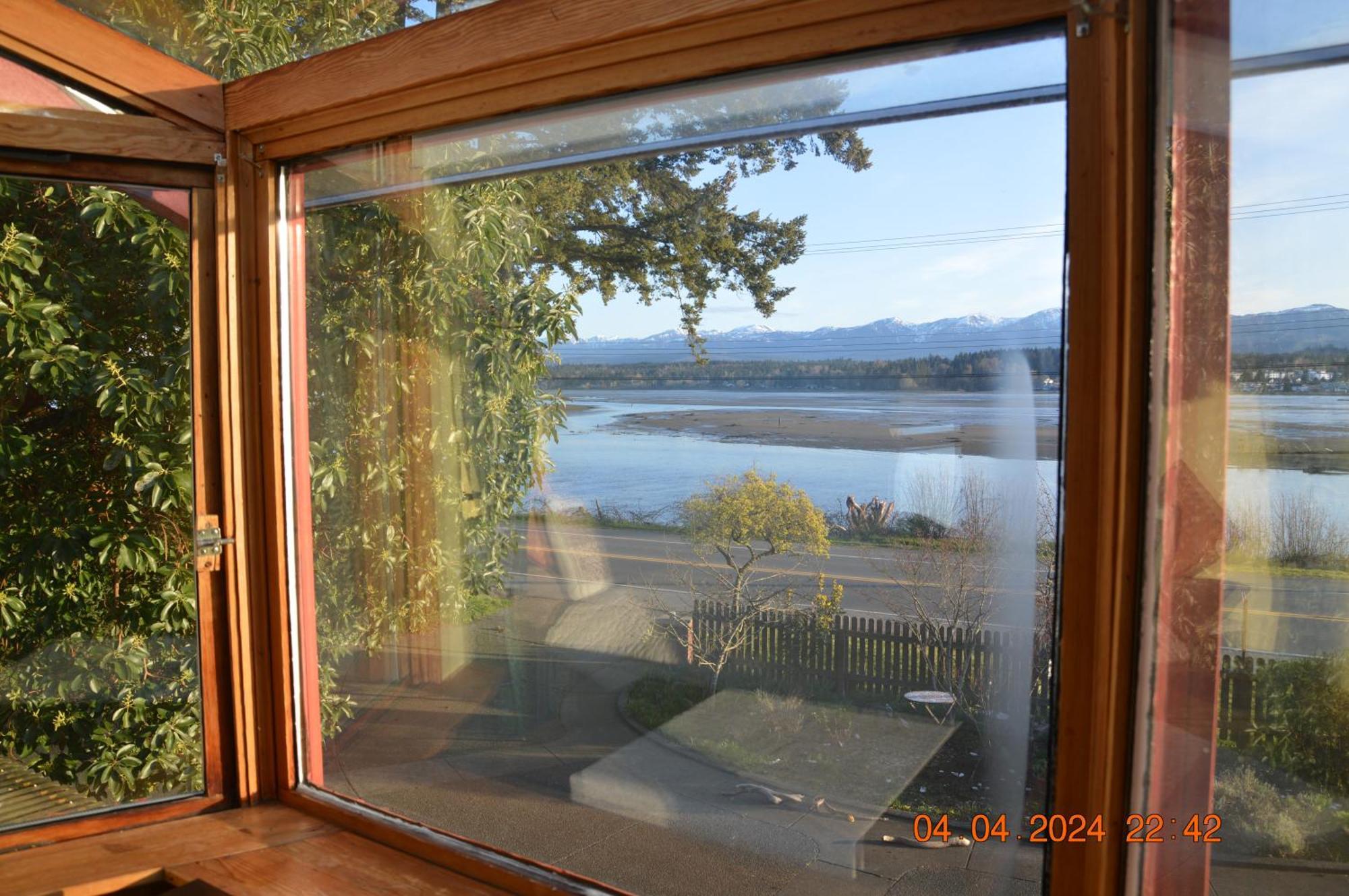 Estuary House Reflexology B&B กูร์เตอเนย์ ภายนอก รูปภาพ
